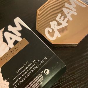 Fenty Beauty Cheeks Out Freestyle Cream Bronzer